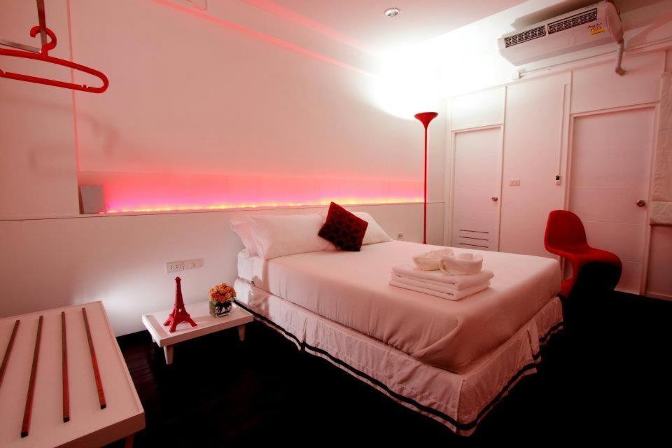 U431 Chaengwattana Hotel Нонтабури Екстериор снимка